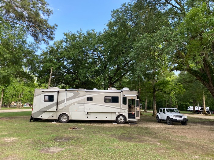 Hidden Oaks Family Campground