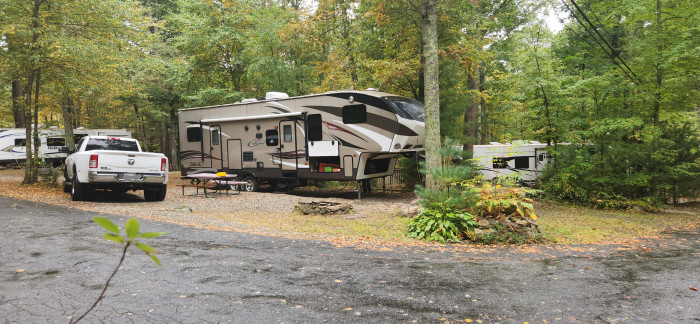 Lake Manchaug Camping