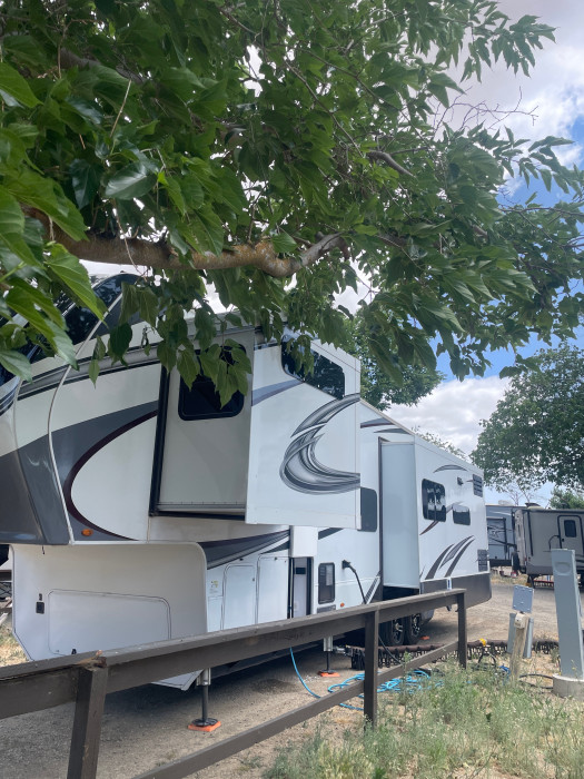 Oasis West RV Park