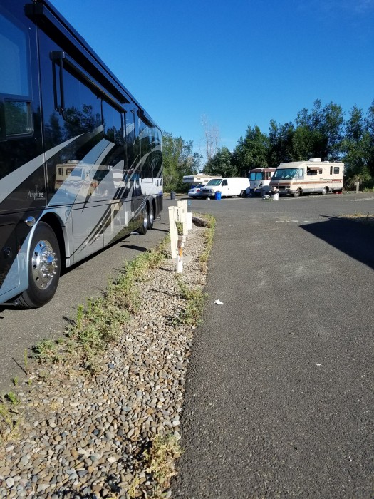 E & J RV Park