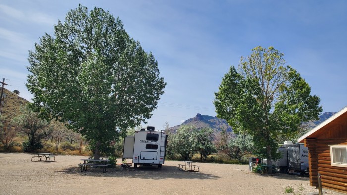 Green Creek Inn & RV Park