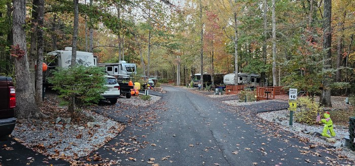 Horseshoe Trails Camping at Mountain Lakes Resort