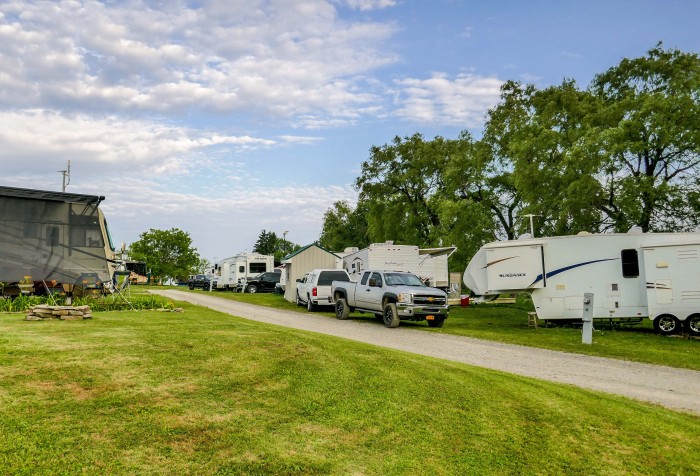 Country Hills Campground