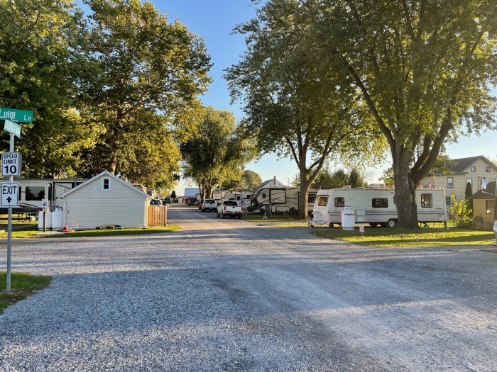 Flory’s Cottages & Camping