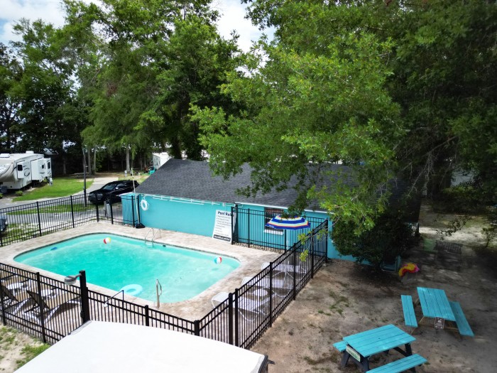 Baywood Reserve RV Park & Campground