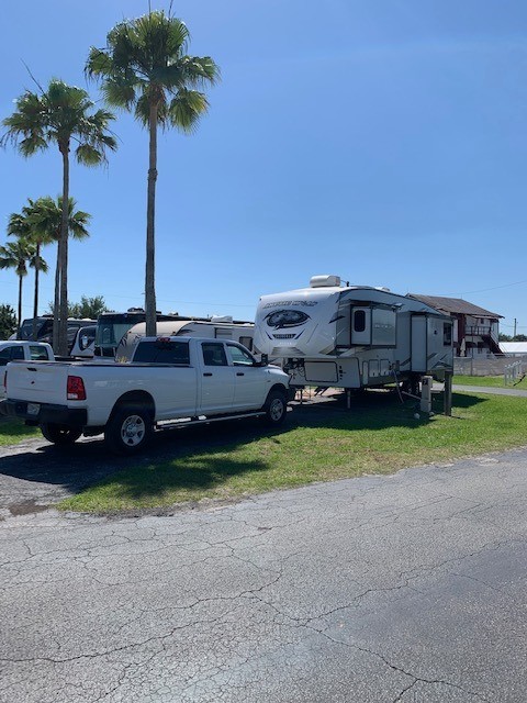 Southern Ducks RV Resort