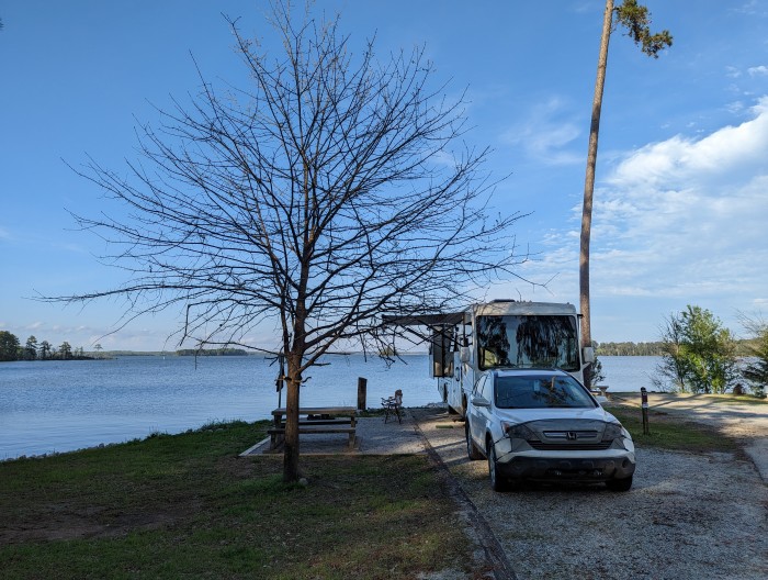 Mistletoe State Park