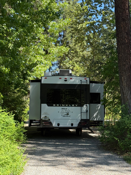 Trout Creek Motel and RV Park