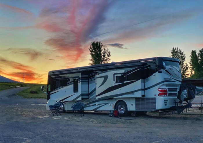 Sunrise Summit Resort at Devil Creek