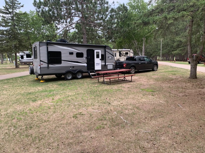 Sunnybrook Park and Campground