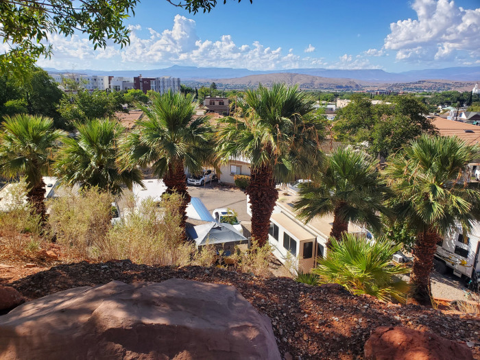 Hillside Palms RV & Mobile Home Park